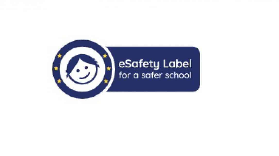 eGüvenlik (eSafety ) Okul Bilgilendirme Panomuz