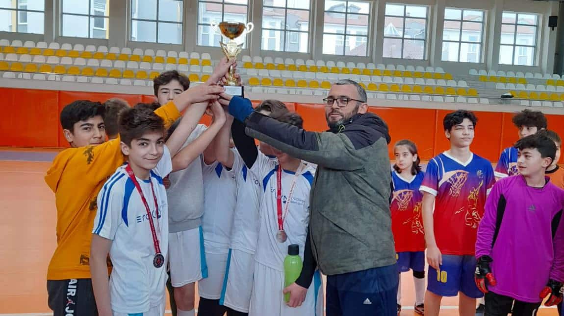 Yıldız Futsal Turnuvasında Kütahya İkincisi Olduk